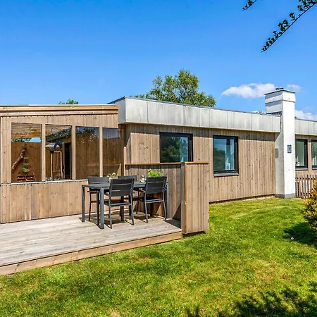 Holiday home 3 Bedroom Beautiful In Odder *