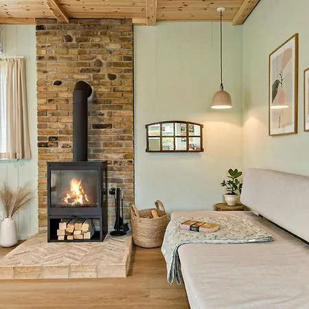 3 Bedroom Beautiful In Odder Beder