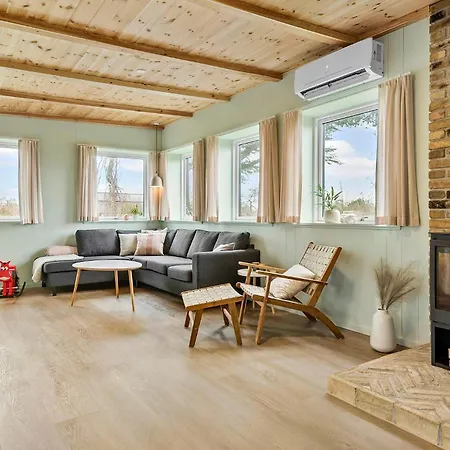 3 Bedroom Beautiful In Odder * Beder