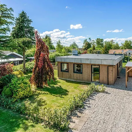 Holiday home 3 Bedroom Beautiful In Odder *